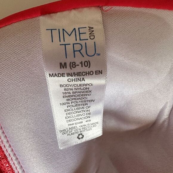 Time and Tru Women's Molded Flamengo Dancer
Тор Size M - Picture 13 of 17